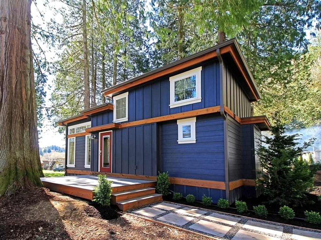 Wonderful Blue Small House Next to Whatcom Lake