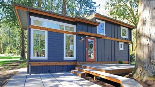 400sqft Blue Small Rest House on Whatcom Lake