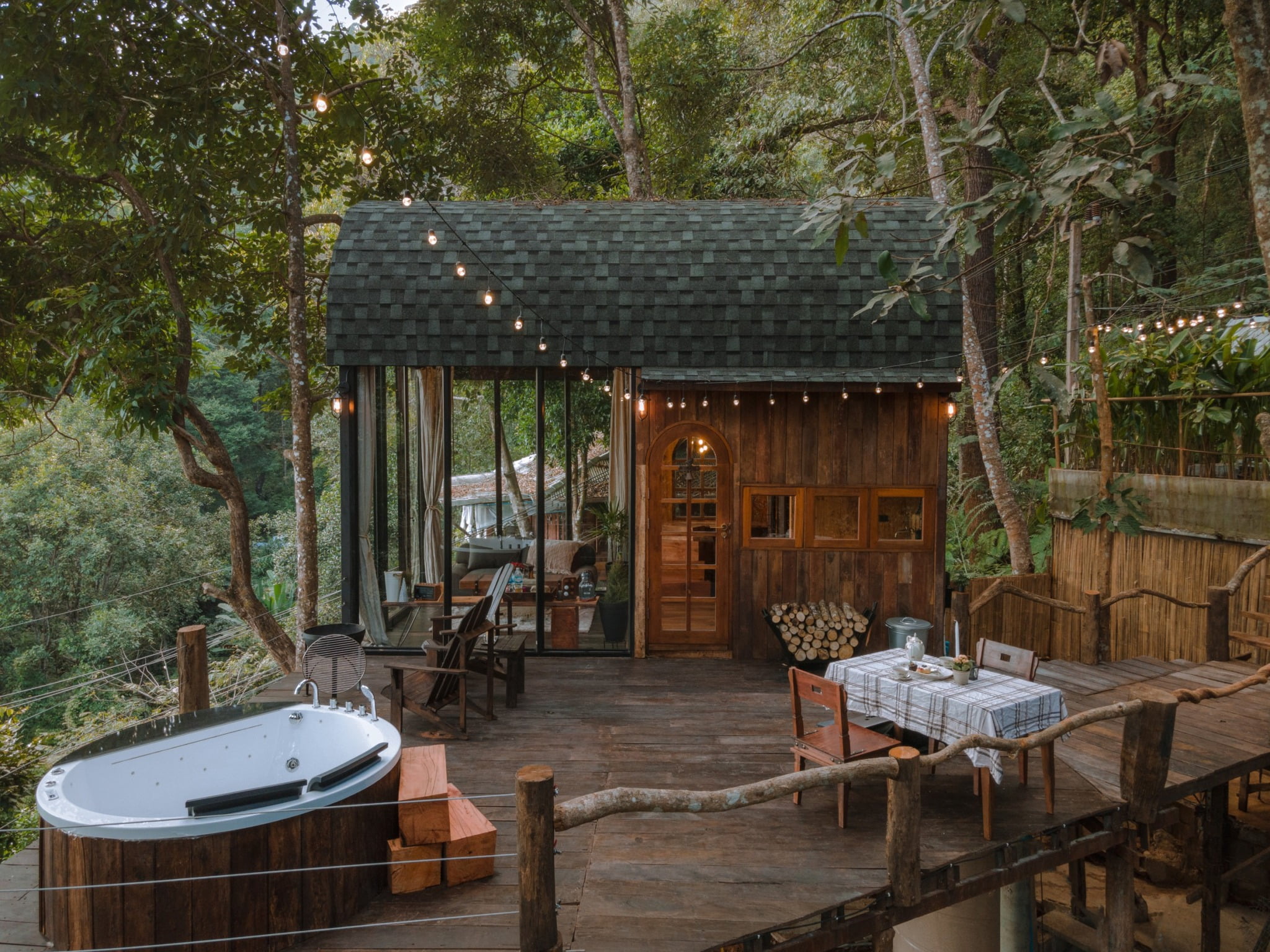 Taloh Cabin with Spa Tub in Thailand