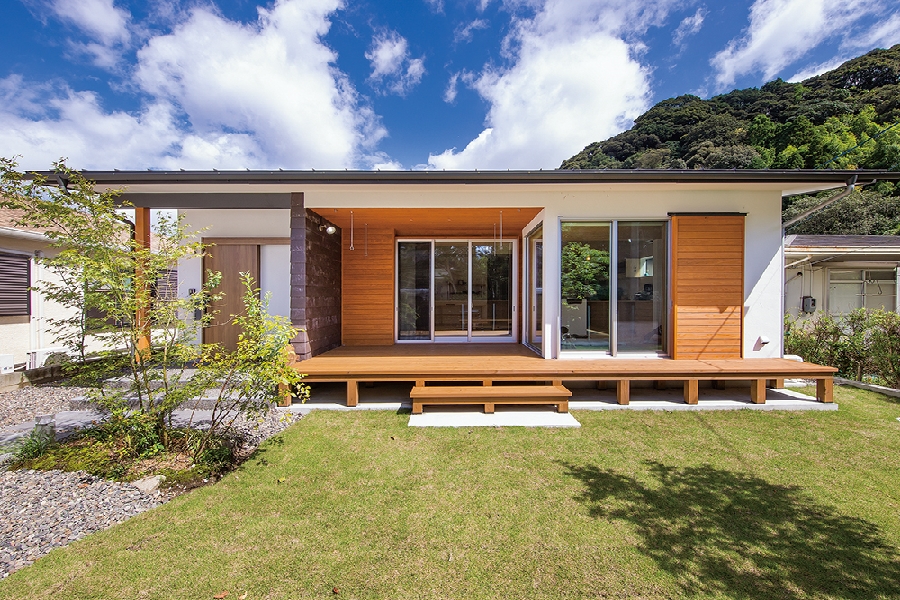 Tiny House with Large Patio in Yamada Town