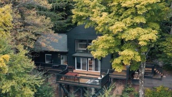 Gorgeous Trend Mountain Terrace in the Catskill Mountains