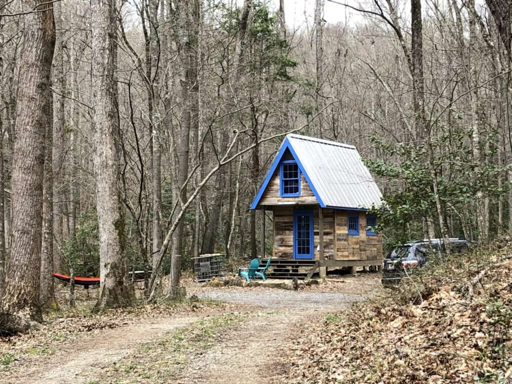 Rustic Small Log Cabin Happy Valley