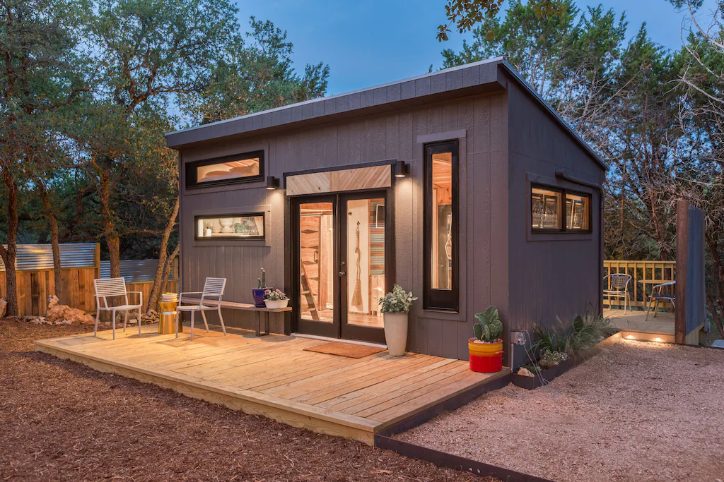 Sundown Tiny House: A Wonderful Design Story and A Quiet Holiday Await You