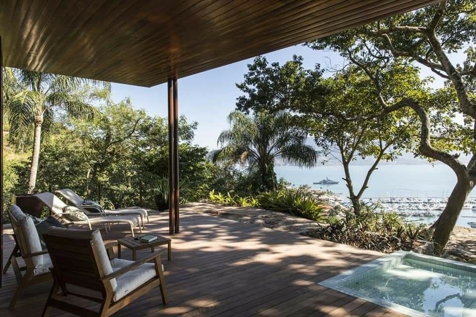 You Will Admire the Amazing Ocean View Casa da Pedra