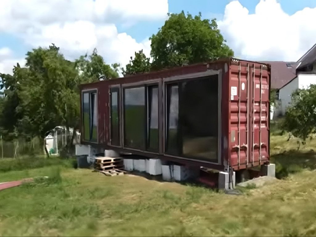 40ftsq Container House Construction Techniques