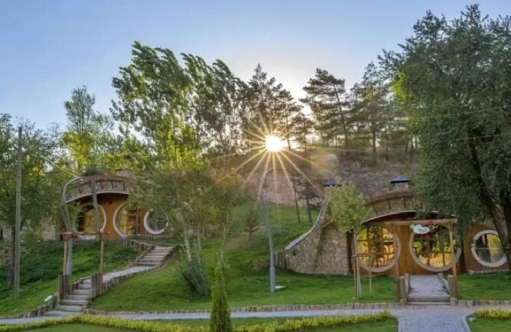 As a result, I loved these tiny hobbit houses, fascinated by their rustic designs.