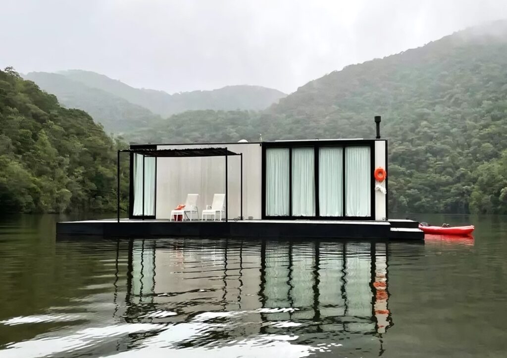 Floating Altar House: Private Tiny Vacation Cottage